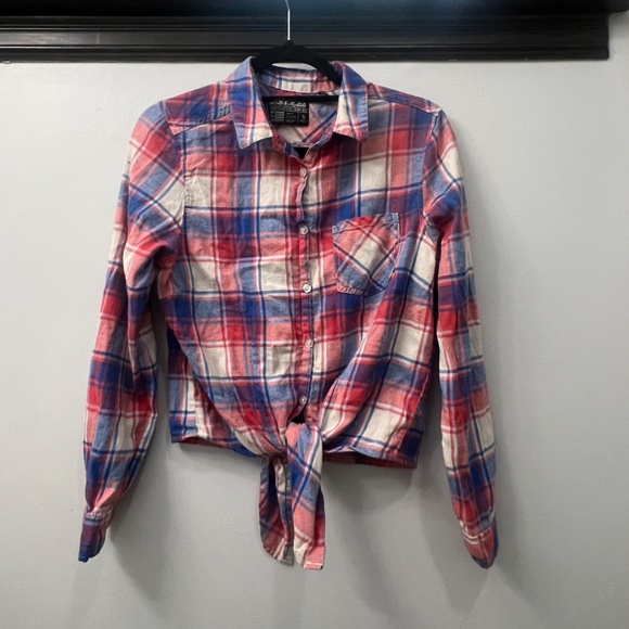 SAINTS & MORTALS WOMEN’S LONG SLEEVE FLANNEL TOP, SIZE SMALL, RED/WHITE/BLUE - Picture 1 of 11